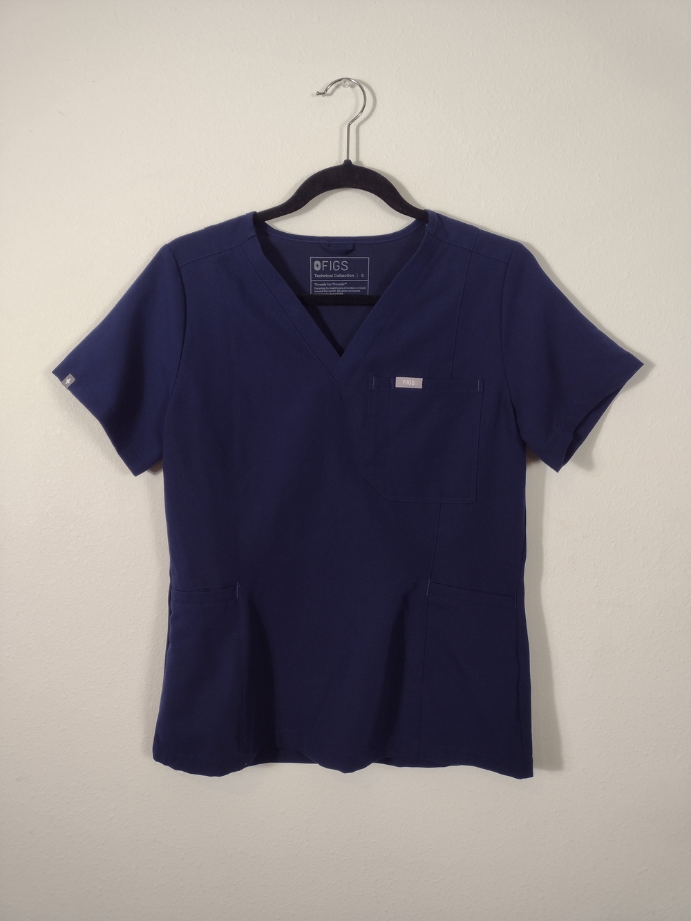 FIGS Original Casma 3-Pocket V-Neck Scrub Top Chest Pocket Blue Style #1001436